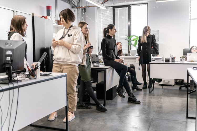 «Я не жду от рекрутеров, что они будут ходить с застывшей улыбкой 24/7 и татуировкой “люблю людей”»: интервью с HR Director Ajax Systems Дарьей Назаркиной